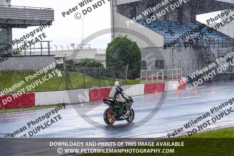 donington no limits trackday;donington park photographs;donington trackday photographs;no limits trackdays;peter wileman photography;trackday digital images;trackday photos